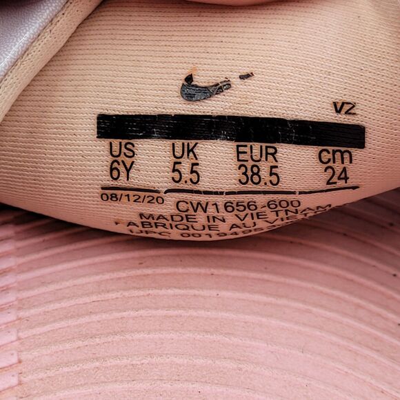 Nike Kawa Slide Sandals Girls 6Y Pink Logo Arctic Punch Beach Casual CW1656-600 - Picture 10 of 10